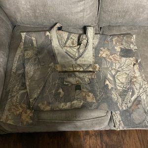Liberty bib overalls size Large Camo